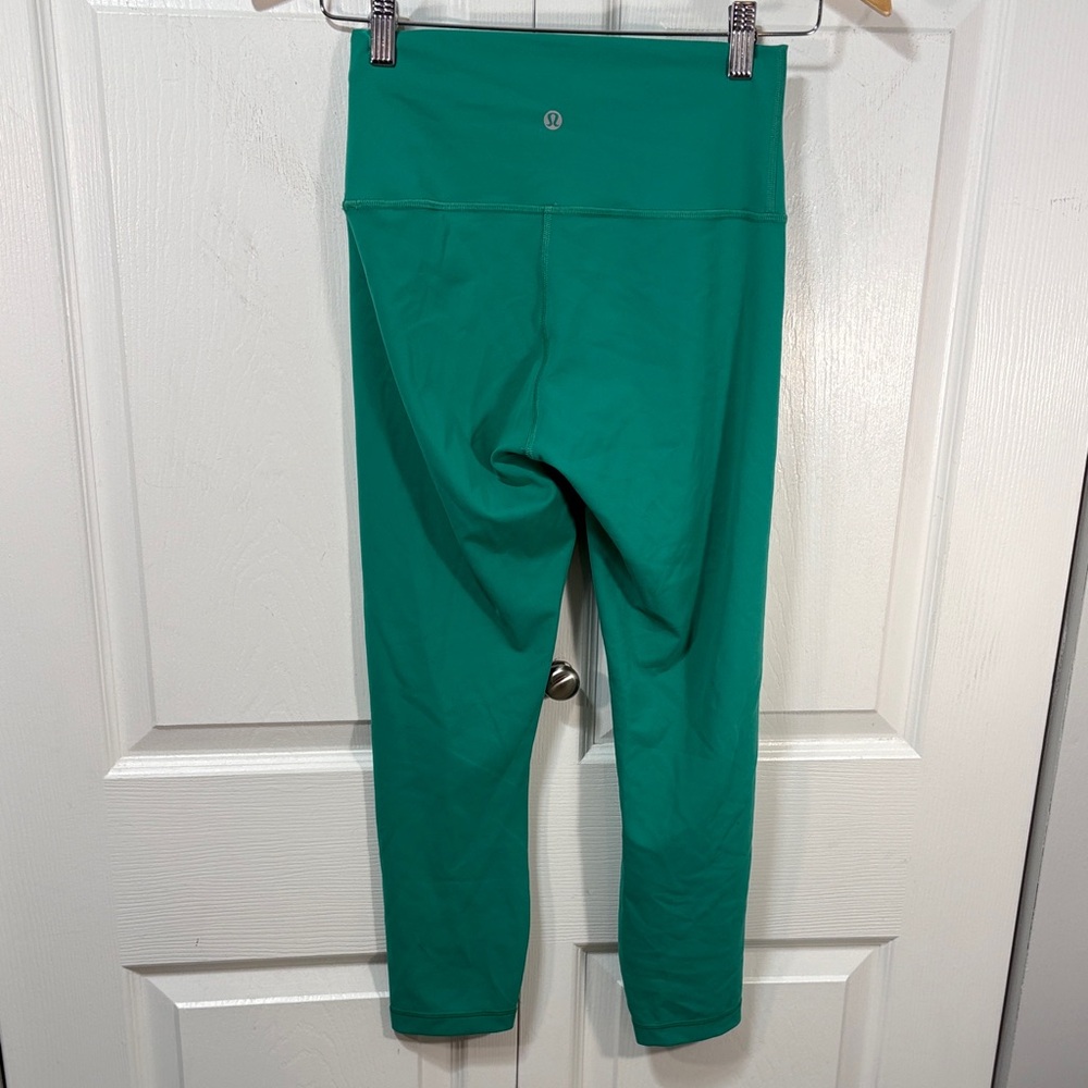 lululemon athletica wonder under  High-Rise cropped 23” Leggings - Picture 8 of 9